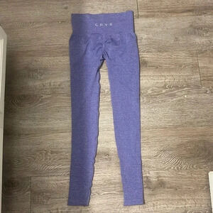 CRVS seamless scrunch butt leggings size small purple